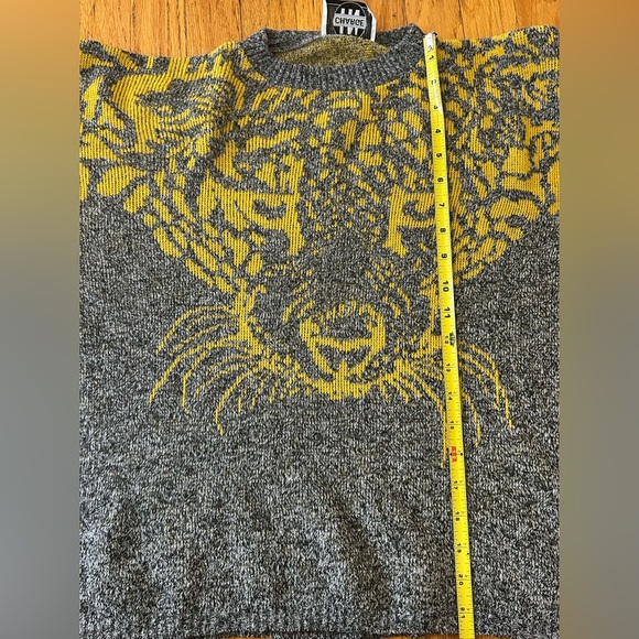 In Charge USA Vintage Leopard Jaguar Cheetah Figure Knit Sweater, Animal Print - Picture 5 of 12